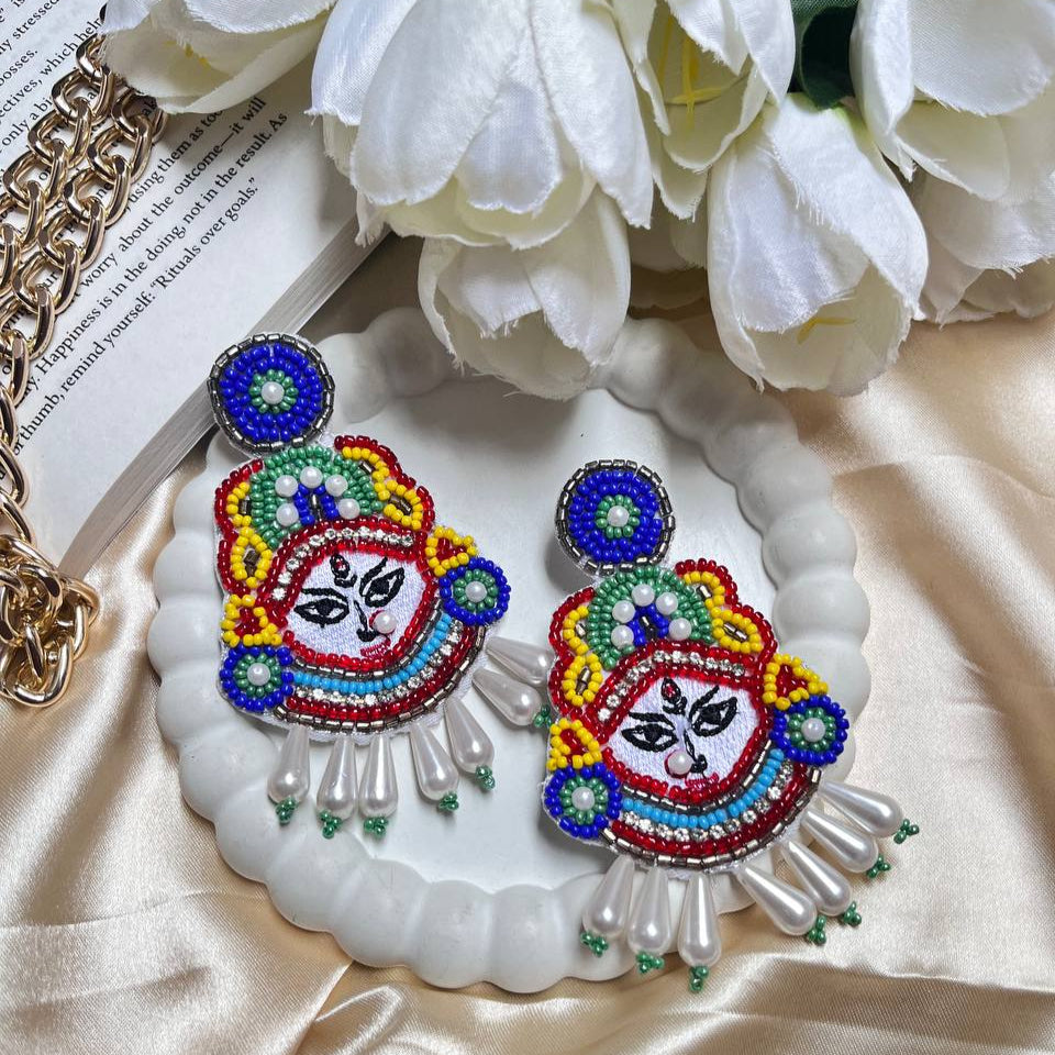Durga handmade beaded earrings #earrings #beaded #tivra #tivracreation #fashion #beaded #handmade
