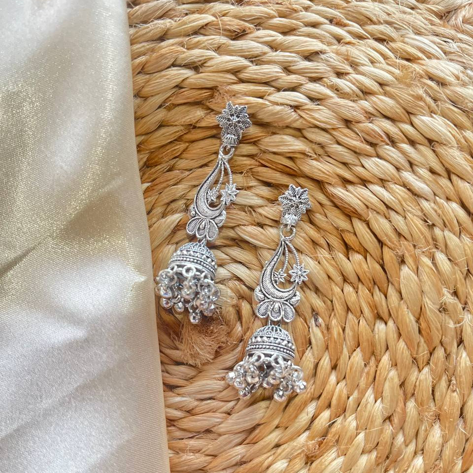 Meena Tara Oxidized Earrings #MeenaTaraEarrings
#tivracreation #tivra #instagram #trendy
#MeenaEarrings
#TaraEarrings
#OxidizedEarrings
#OxidisedJewellery
#OxidisedEarrings
#GermanSilverEarrings
#MeenakariJewellery
#MeenaJewellery
#HandcraftedEarrings
#EthnicEarrings #MustHaveAccessories
#AccessorizeYourLook
#JewelleryLove
#DailyWearJewellery
#StatementEarrings
#TrendingEarrings