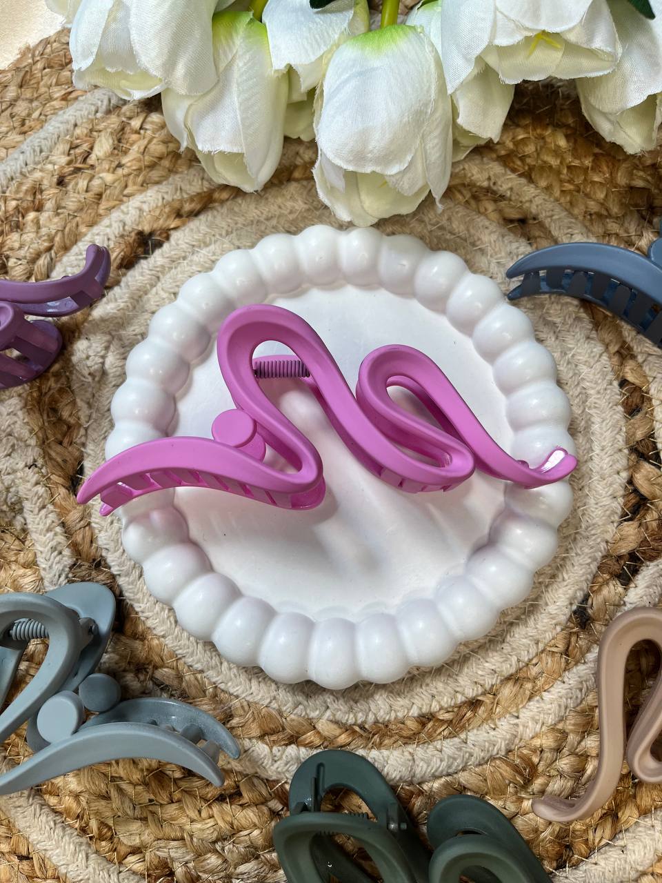 LARGE MATTE ZIG ZAG HAIR CLAW CLUTCHER