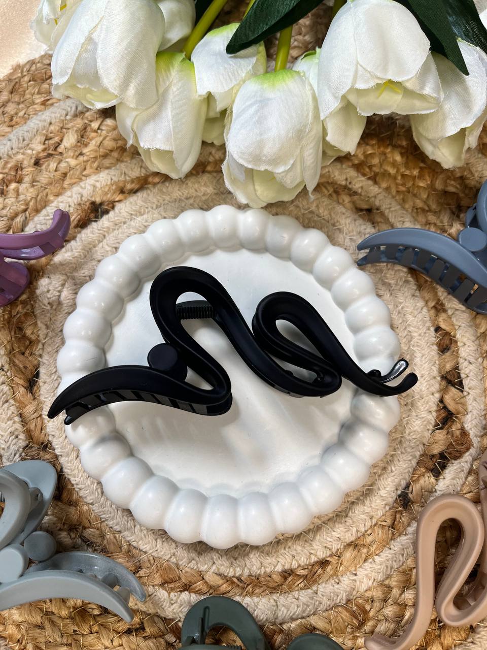 LARGE MATTE ZIG ZAG HAIR CLAW CLUTCHER