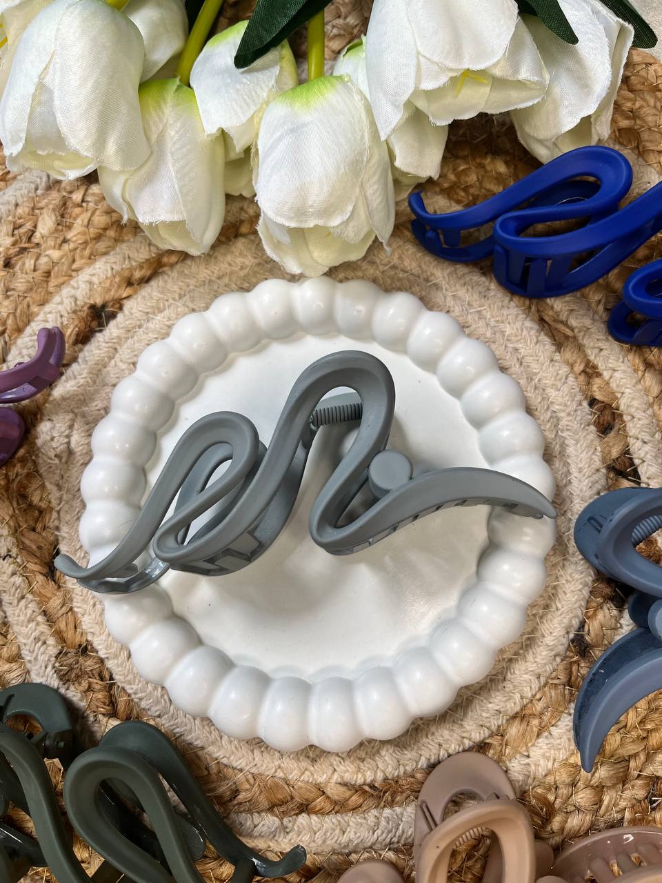LARGE MATTE ZIG ZAG HAIR CLAW CLUTCHER