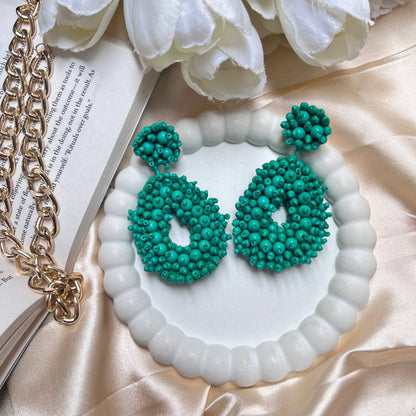 Green poppy handmade beaded earrings #tivracreation #tivra #beaded #earrings #jewelry 