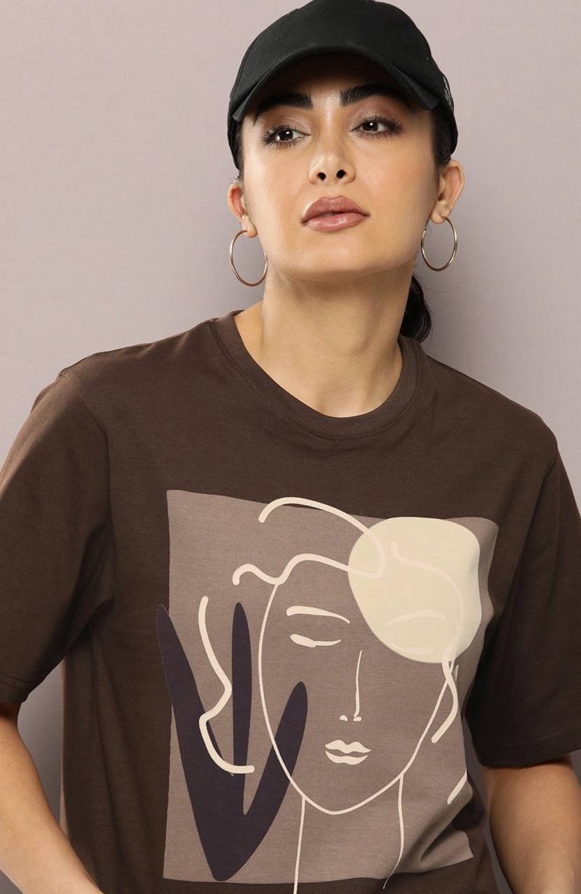 Graphic Printed Oversized Pure Cotton T-shirt brown tivra creation #OversizedTshirt
#GraphicTshirt
#StreetStyle
#CasualLook
#OOTD
#StreetwearFashion
#TrendyOutfits
#MinimalStyle
#CottonWear
#StyleInspo