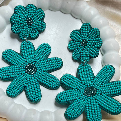 Aqua Green Daisy Drops handmade beaded earrings #ootd #cannes #tivra #tivracreation #partyvibe