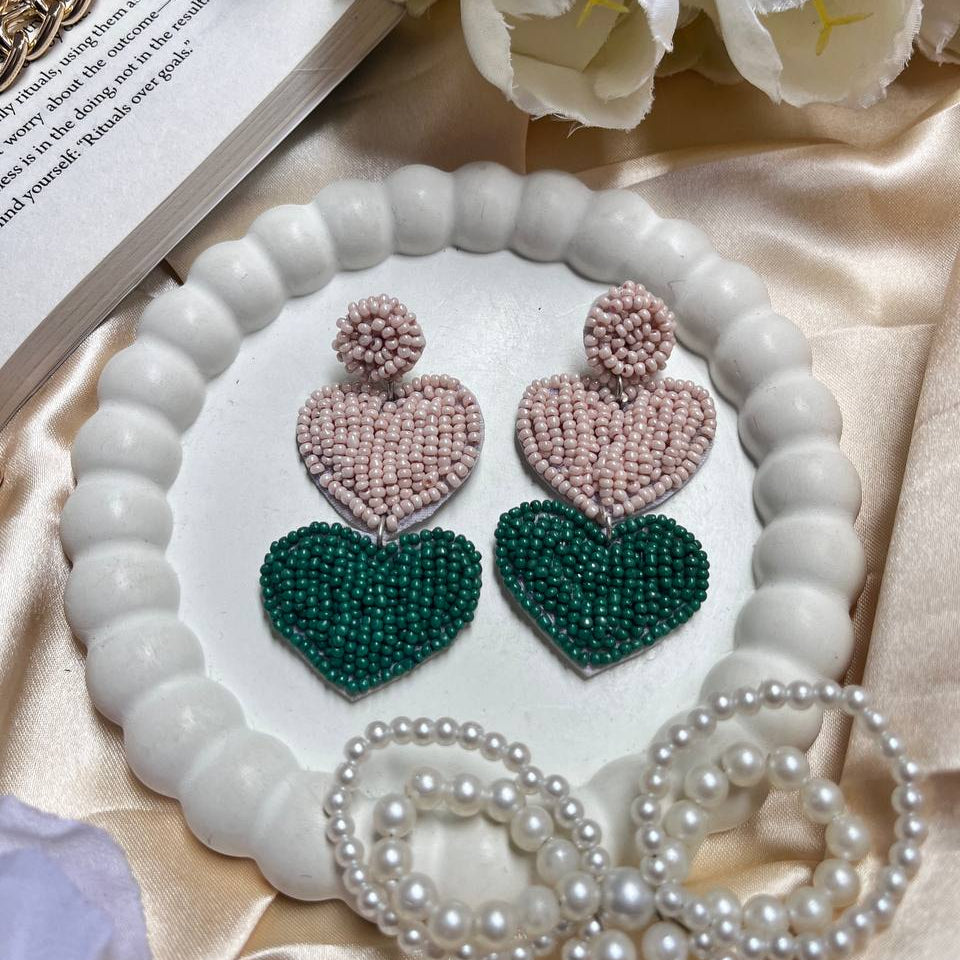 Green Flag Heart Handmade Beaded Earrings #GreenFlagHeartEarrings

#HeartEarrings

#CheckeredEarrings

#Y2KJewelry

#StatementEarrings

#BeadedEarrings

#FunAccessories

#TrendyEarrings

