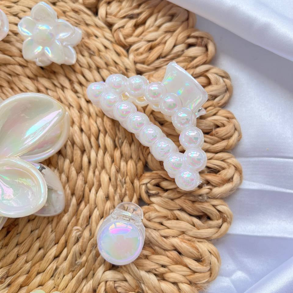 Pearls Rectangle Claws/Clutchers #ShopifyStoreIndia
#AmazonFindsIndia
#FlipkartStyle
#HairAccessoriesOnline
#ShopTivraCreation #tivra #tivracreation