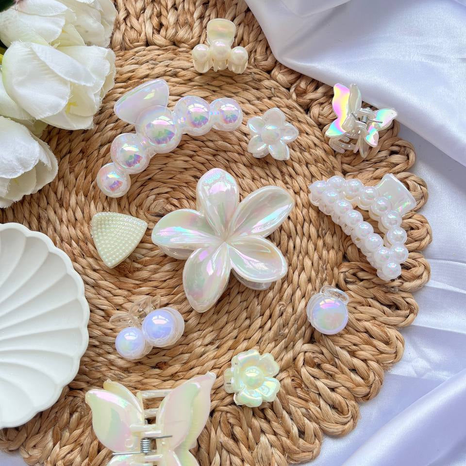Pearls white combo claws/clutchers/hairclips #HairClipGoals #tivra #tivracreation
#InstaStyleIndia
#FashionHairAccessories
#ButterflyClipsTrend
#PearlVibes
#InstaJewels
#GirlsAccessories
#OOTDwithAccessories
#IndianAccessoriesBrand
#TivraCreationHairclips