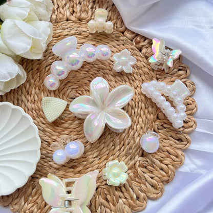 Pearls white combo claws/clutchers/hairclips #HairClipGoals #tivra #tivracreation
#InstaStyleIndia
#FashionHairAccessories
#ButterflyClipsTrend
#PearlVibes
#InstaJewels
#GirlsAccessories
#OOTDwithAccessories
#IndianAccessoriesBrand
#TivraCreationHairclips